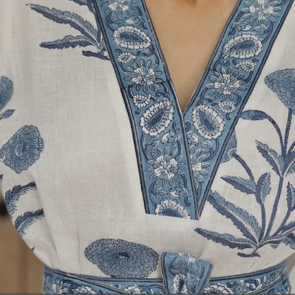 European linen Hand Printed Mykonos Mini blue & white embroidered floral dress - Picture 4 of 5